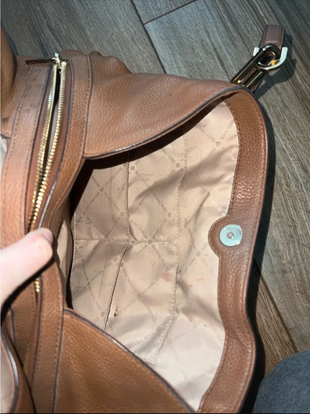 Micheal Kors Raven Pebbled Leather Large Shoulder Bag